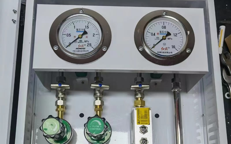 氧氣二級減壓箱